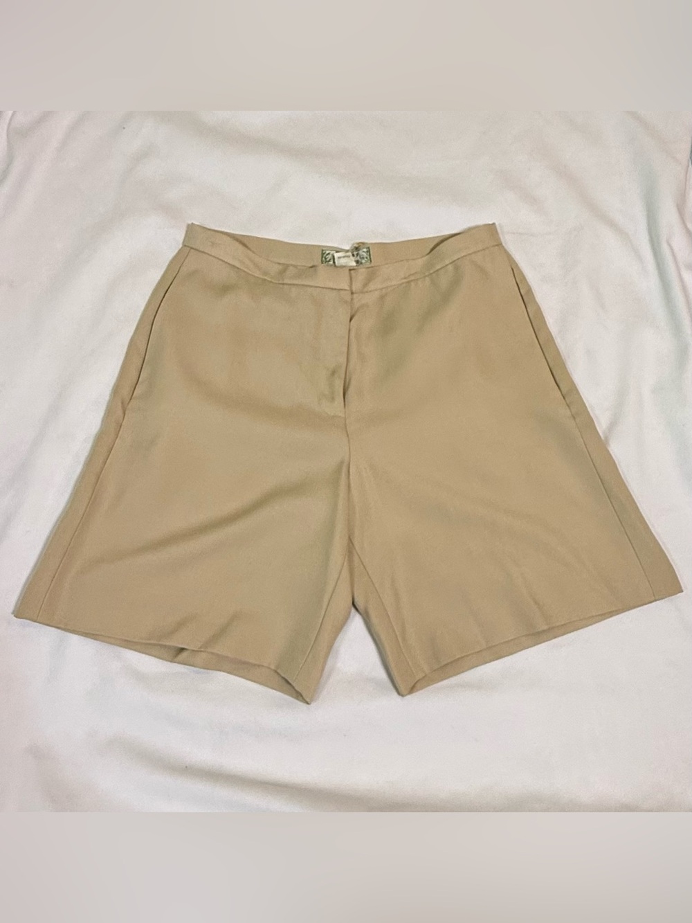 Tommy Bahama Timeless Twill Flat Front Bermuda Shorts, 100% Silk, NWT, Size 2